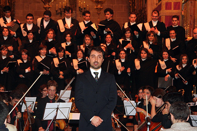 Imagem número 2 da galeria Concerto de Natal Coro Académico