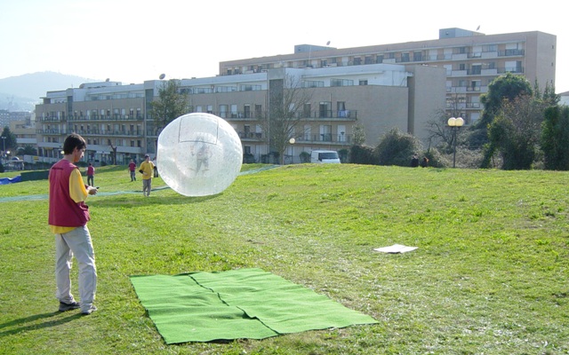 Imagem número 10 da galeria Dia UM Zorb