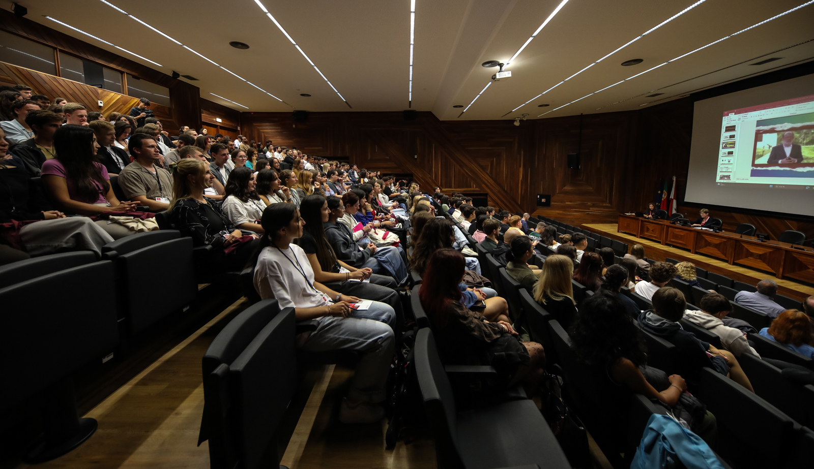 Imagem número 4 da galeria Boas-vindas Erasmus - 1º Semestre