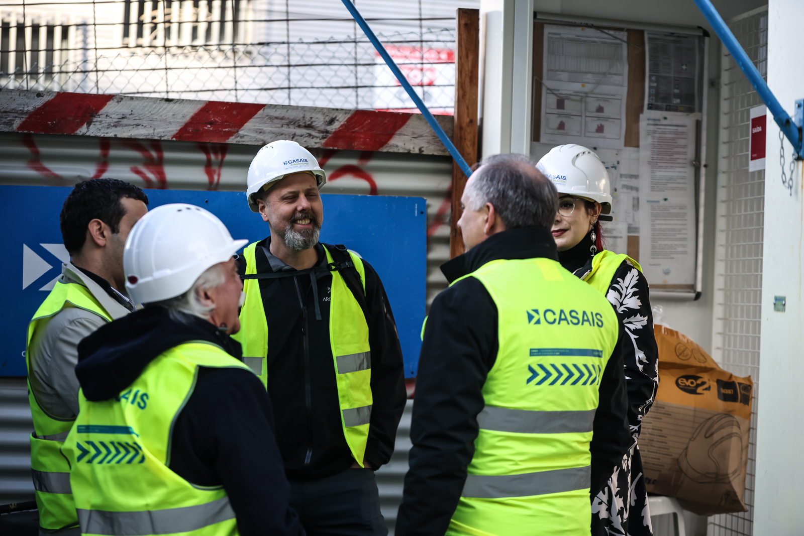 Imagem número 7 da galeria Pau de Fileira da Residência Universitária