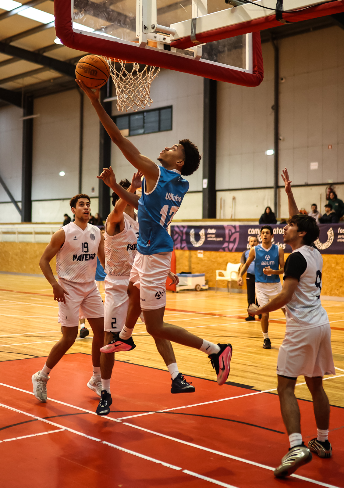 Imagem número 6 da galeria Torneio de Apuramento Basquetebol M
