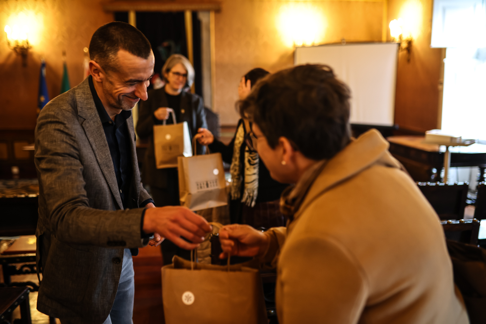 Imagem número 6 da galeria Assinatura Protocolo Universidade Estatal de Londrina