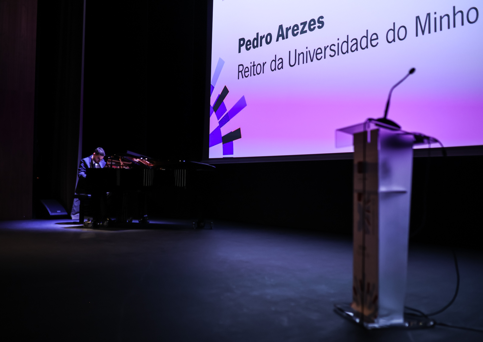 Imagem número 1 da galeria Aniversário Escola de Ciências