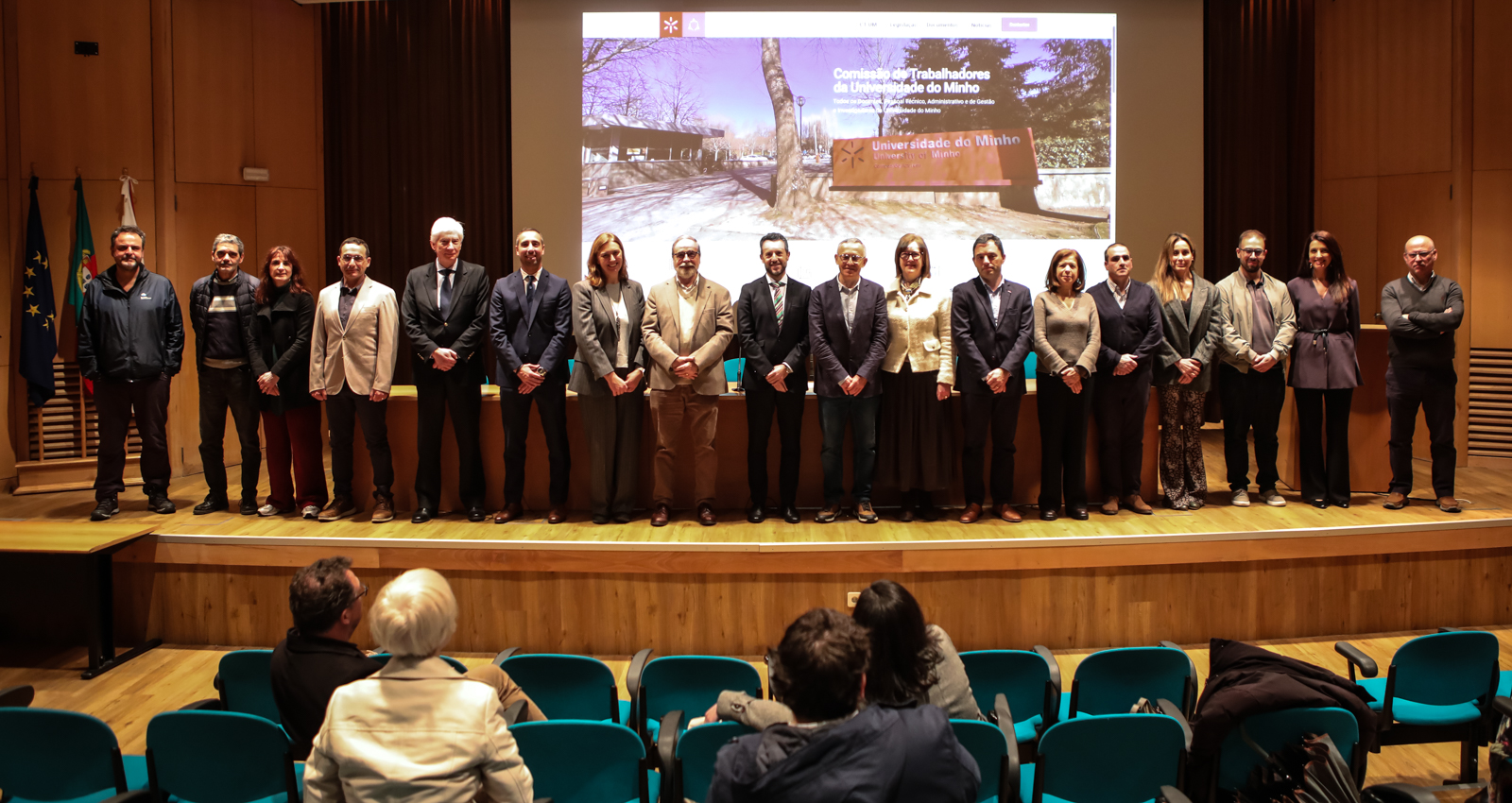 Imagem número 4 da galeria Tomada de Posse Comissão Trabalhadores