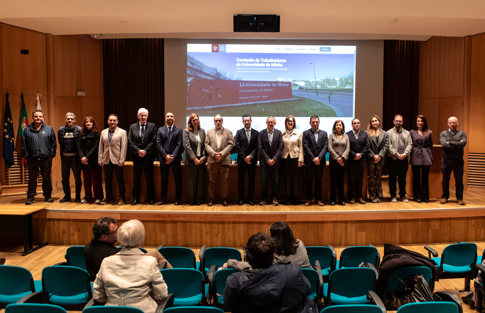 Imagem número 5 da galeria Tomada de Posse Comissão Trabalhadores