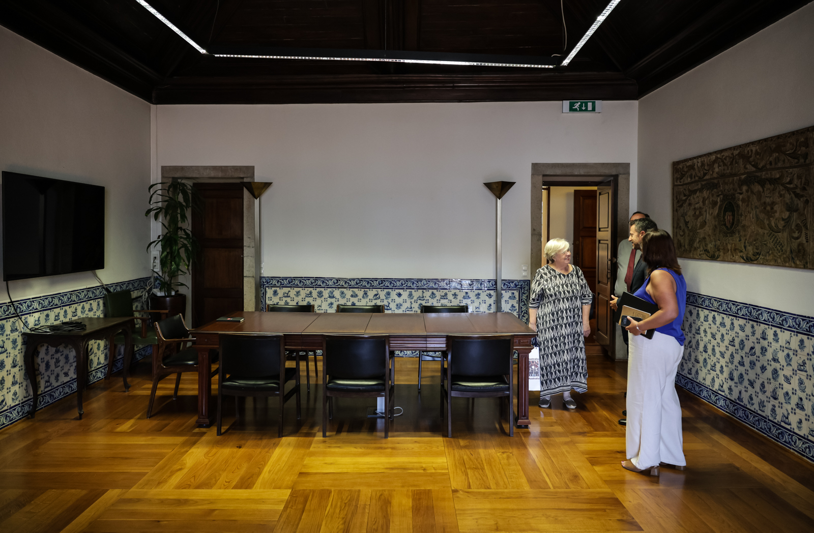 Imagem número 1 da galeria Visita da Embaixadora da Austrália